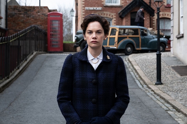 Ruth Wilson had to give birth to own dad in new show