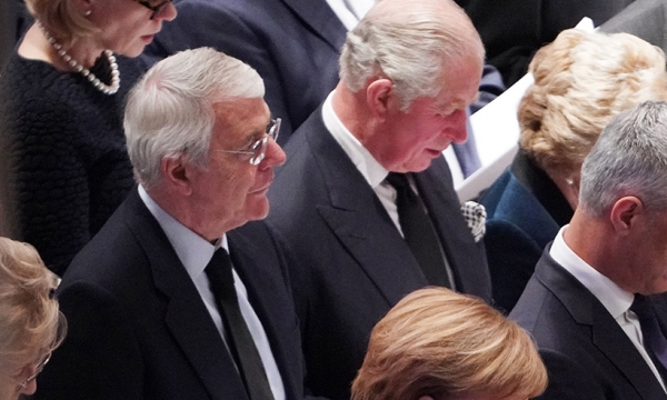 Celebrity daily edit: Prince Charles attends Bush funeral, Queen Letizia's daring gown - video