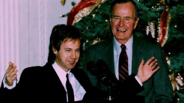 George H.W. Bush and his 'SNL' impersonator Dana Carvey: 3 funny sketches to watch