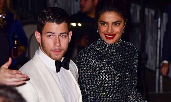 Celebrity daily edit: Priyanka and Nick start wedding festivities, the Queen's festive decorations  - video